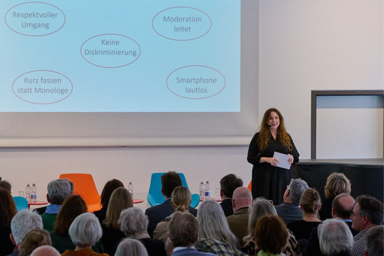 Moderation Karlsruhe - Susan Zare Mai 2024 01
